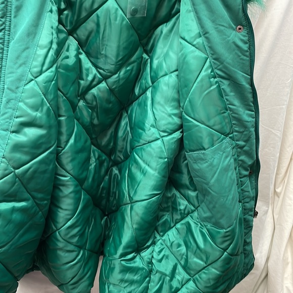 NEW!!! Tudor court podded faux fur hooded coat ladies sz Pl - Picture 6 of 8